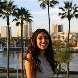 Meet your Posher, Jennifer